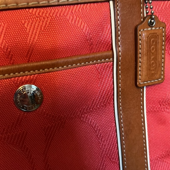 Coach purse - Picture 2 of 7